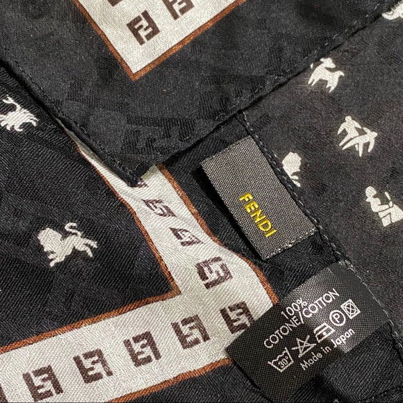 FENDI Authentic FF Logo Signature Black Scarf - Picture 4 of 8